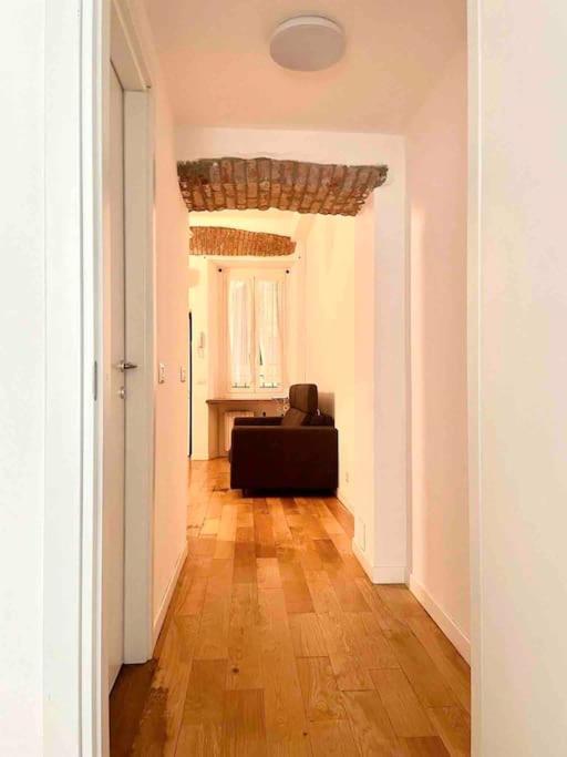 Isola - Garibaldi Lovely Apt. With Netflix And Wifi ミラノ エクステリア 写真