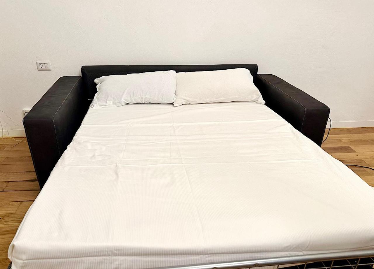 Isola - Garibaldi Lovely Apt. With Netflix And Wifi ミラノ エクステリア 写真