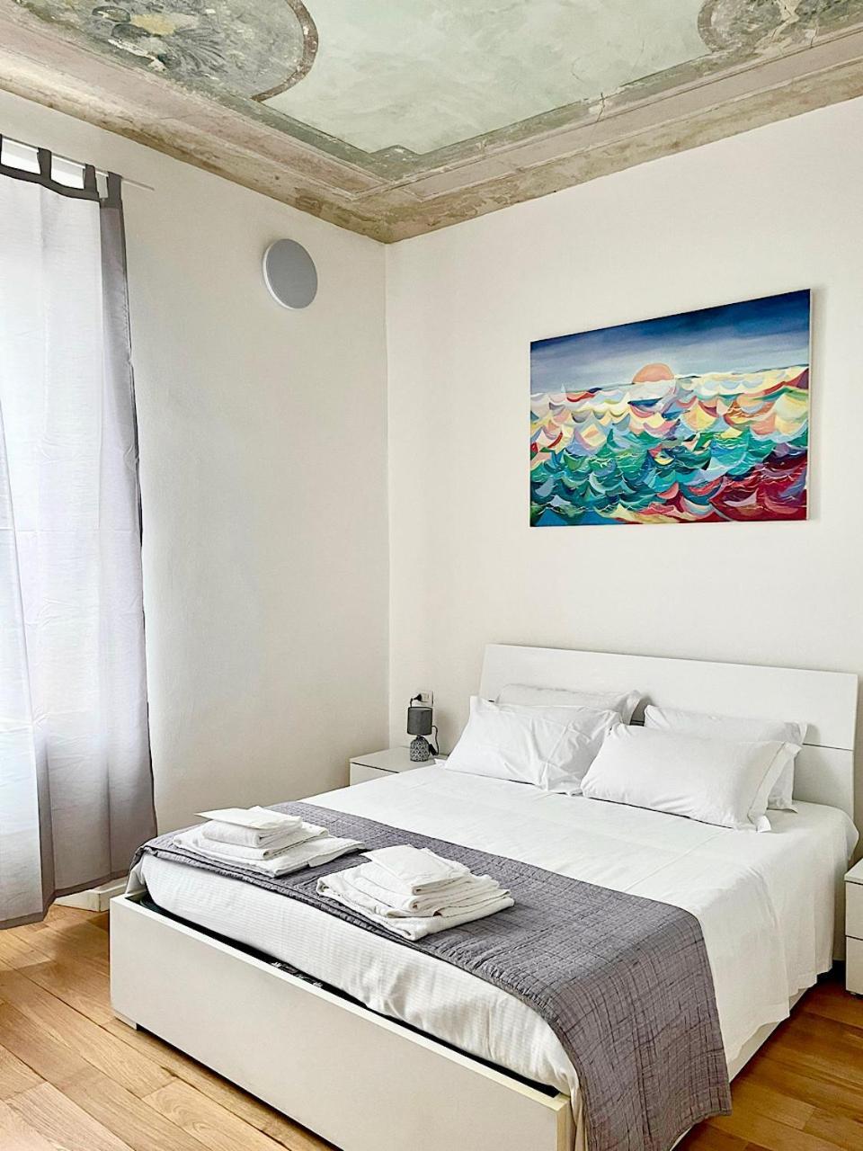 Isola - Garibaldi Lovely Apt. With Netflix And Wifi ミラノ エクステリア 写真
