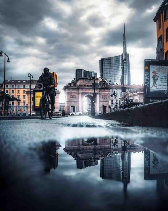 Isola - Garibaldi Lovely Apt. With Netflix And Wifi ミラノ エクステリア 写真
